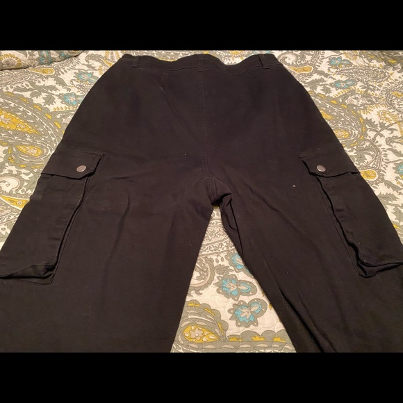 High Rise Cargo Pants - Size M - Picture 3 of 6